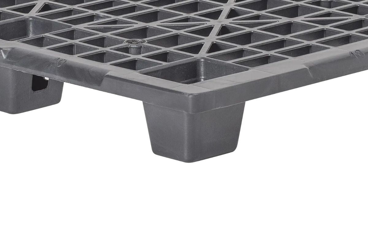 40 x 48 Light Duty Plastic Pallet