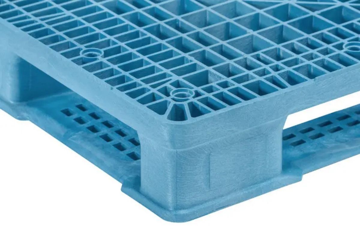 40 x 48 ProGenic Reinforced Plastic Pallet