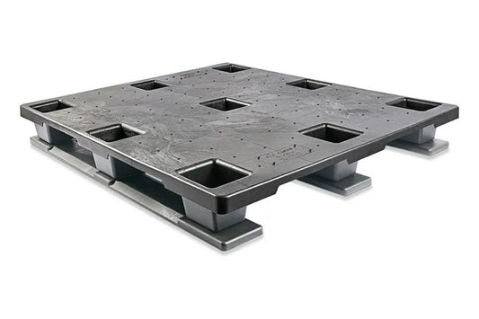 40 x 48 Solid Top Plastic Pallet with Runners